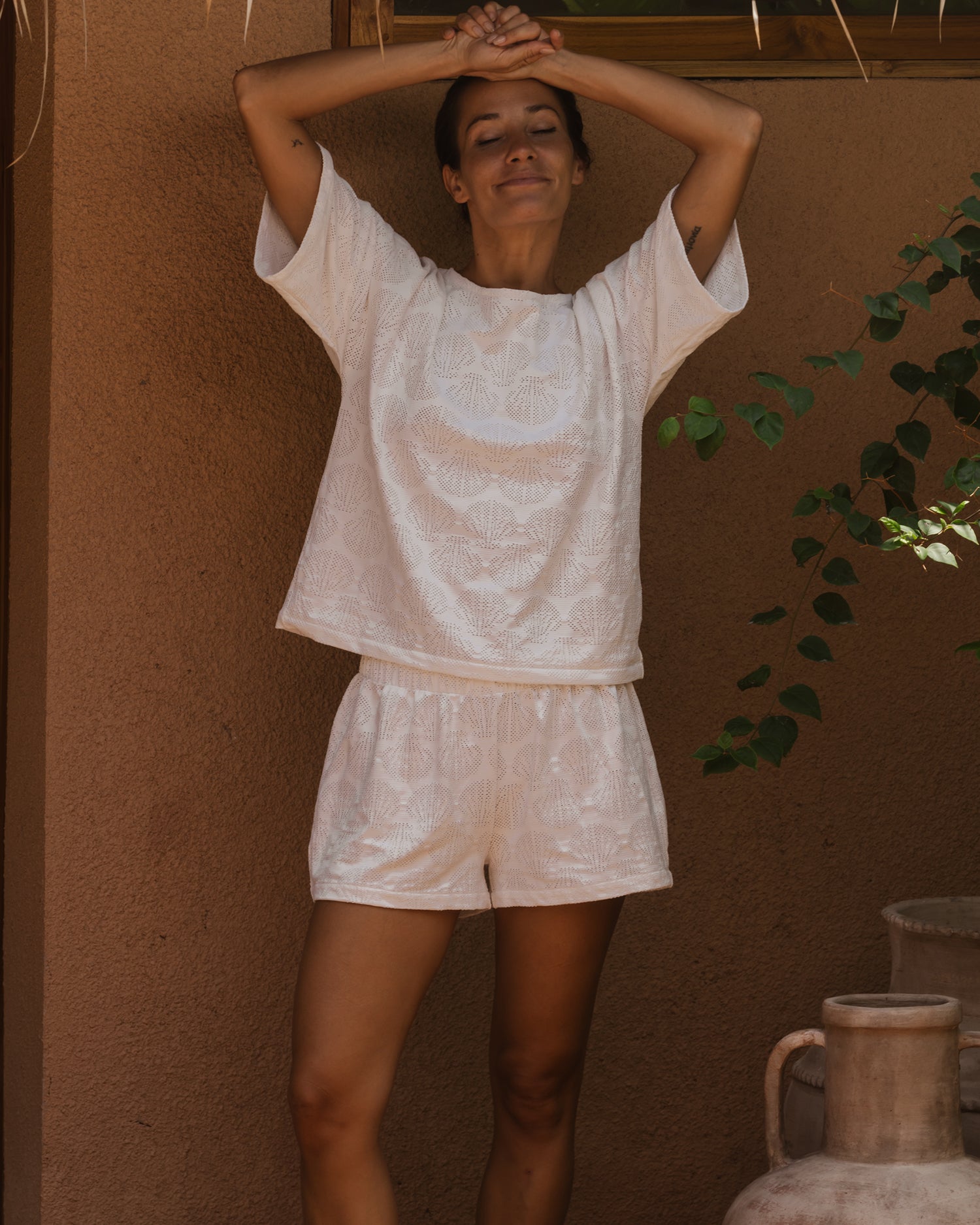 SARAH ECRU SHORTS
